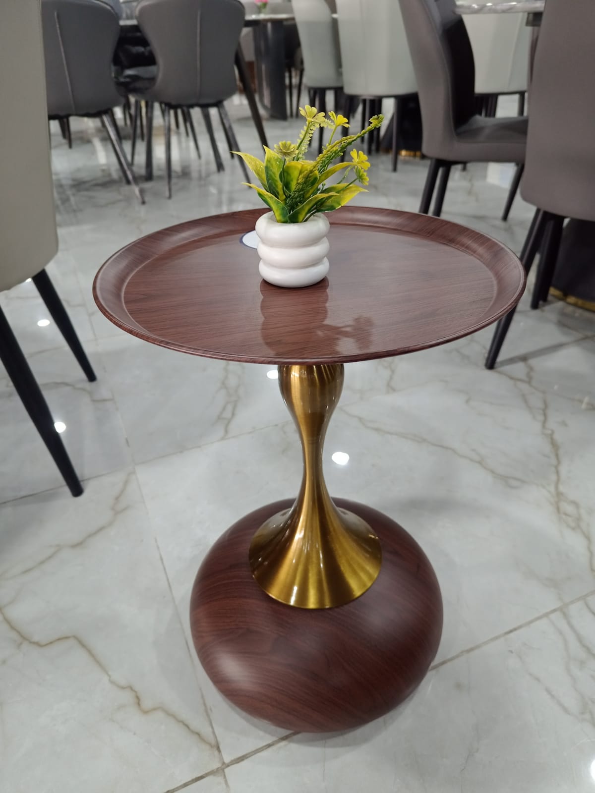 MGR New Metal Corner Table